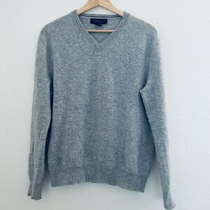 Bloomingdale's Heather Gray V-Neck Sweater Cashmere
